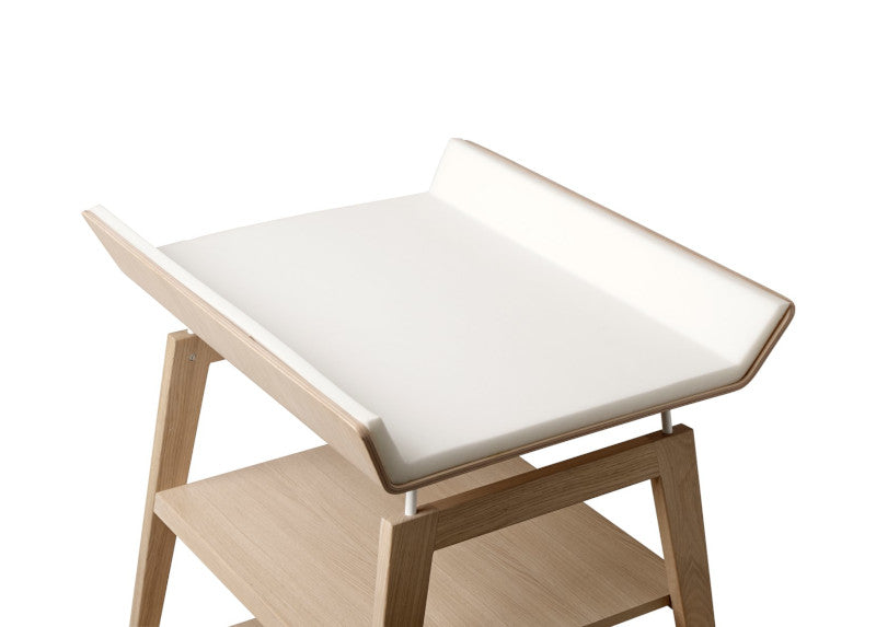 Leander Change Table leander-linea-changing-table-oak – Mini Objects of Desire