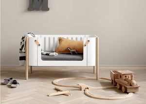 Oliver Furniture - Wood Collection - Bench - White/Oak