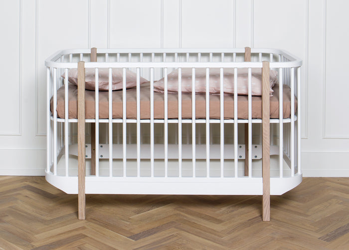 Oliver Furniture - Wood Collection - Cot  70x140 cm - White/Oak